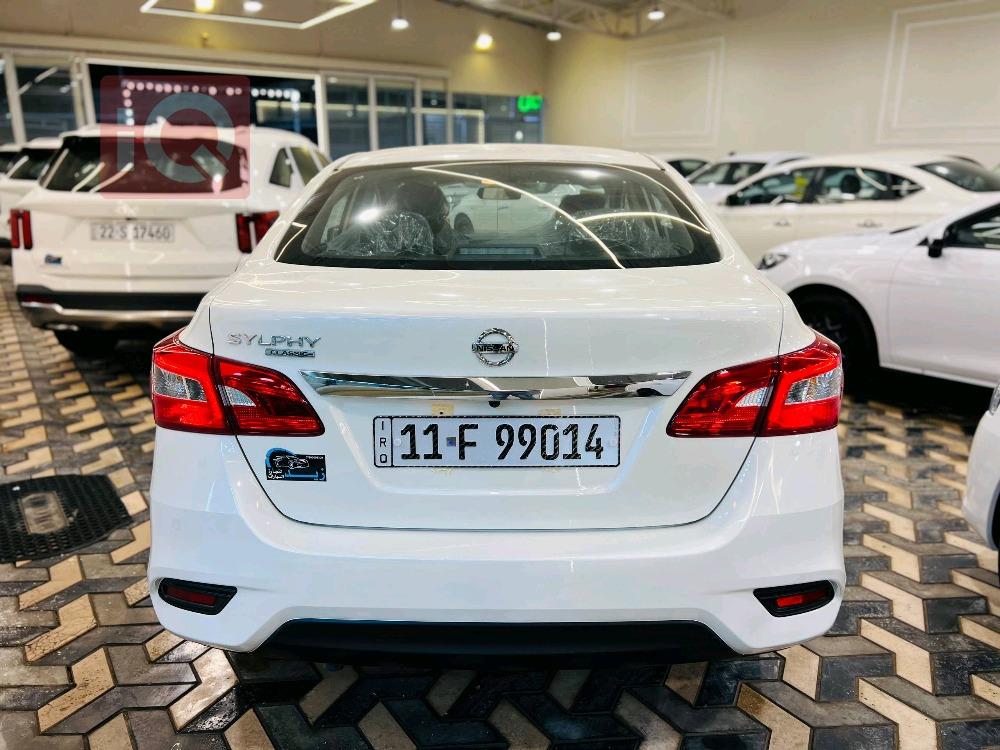 نيسان سنترا